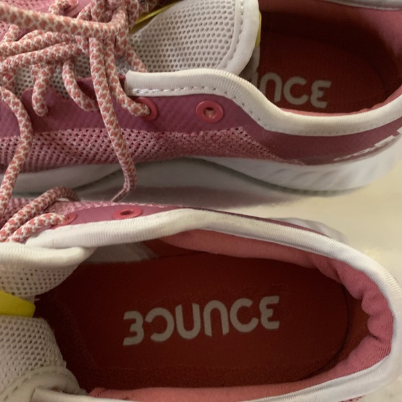 Adidas sneaker Shoes - Picture 6 of 8